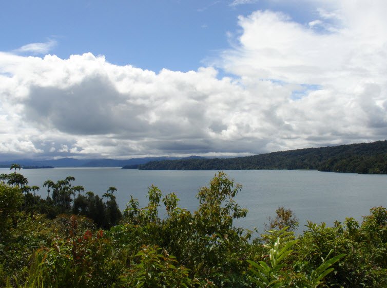 Lake Kutubu, Southern Highlands, Papua New Guinea